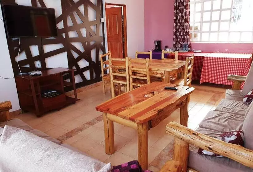 پانسیون Merinja Guest House