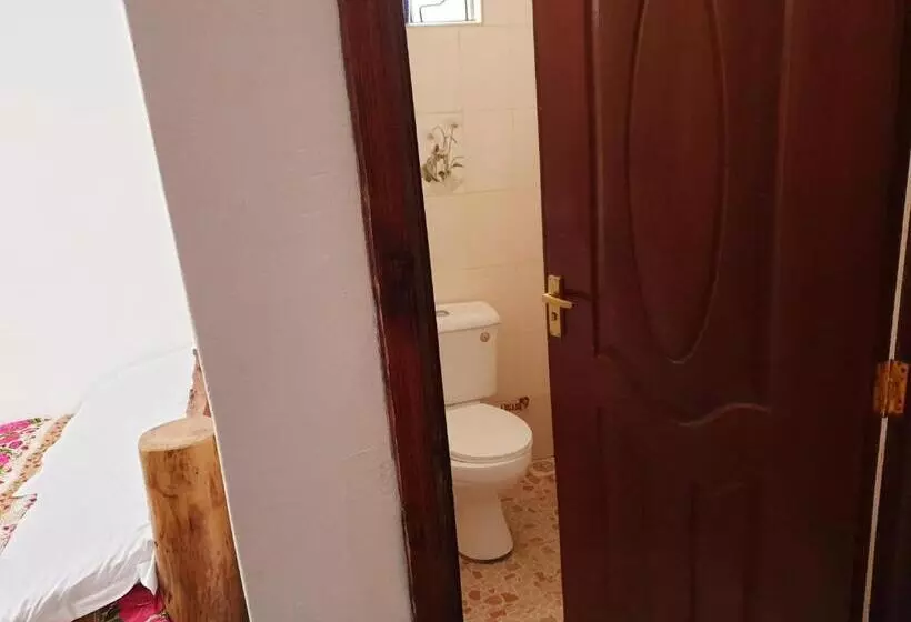 پانسیون Merinja Guest House