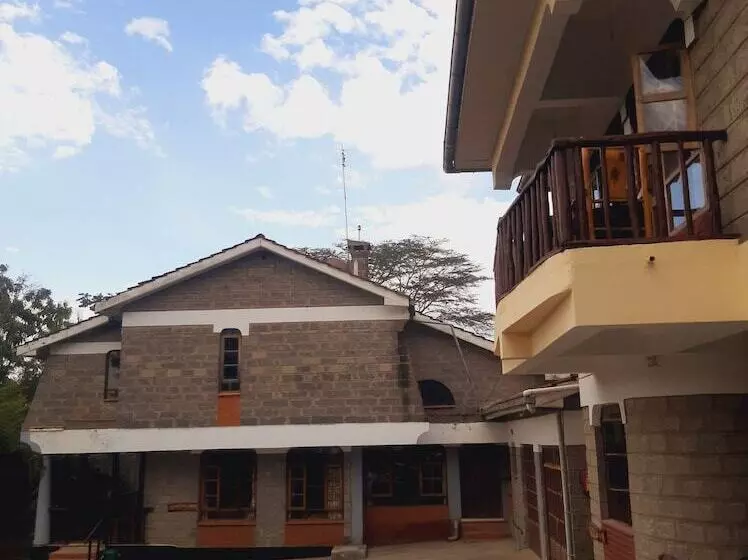 پانسیون Merinja Guest House