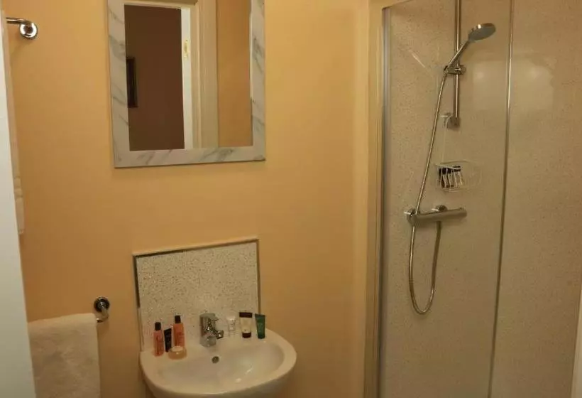 Station B&b