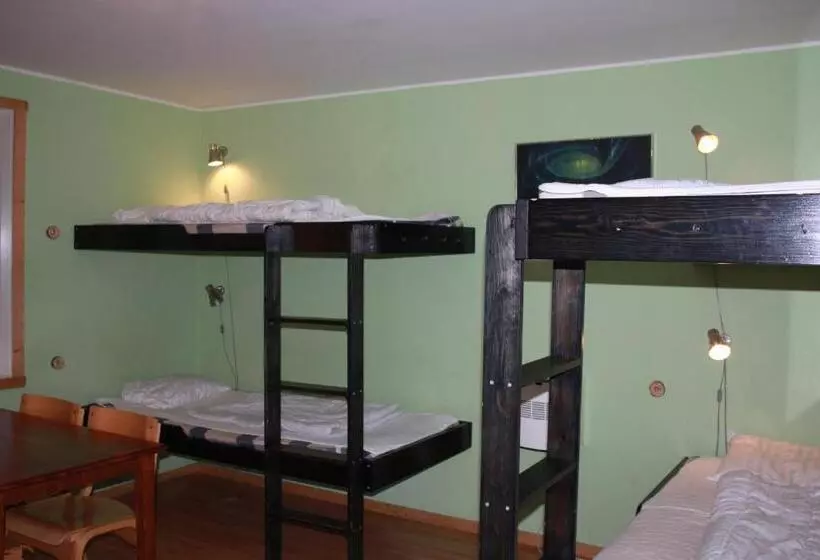 Abisko Net Hostel & Huskies