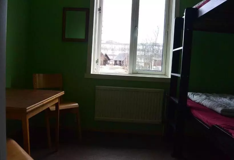 Abisko Net Hostel & Huskies