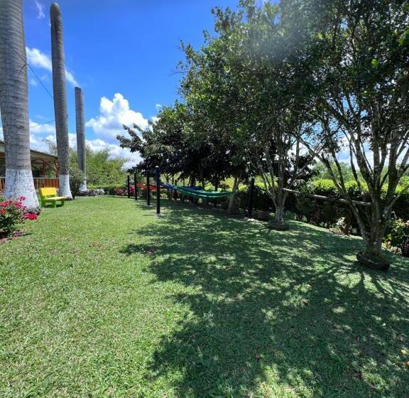 Отель Alojamiento Campestre Hawaii