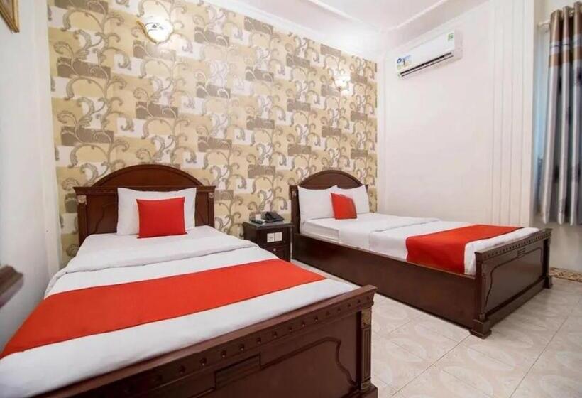 هتل Tan Hoang Long