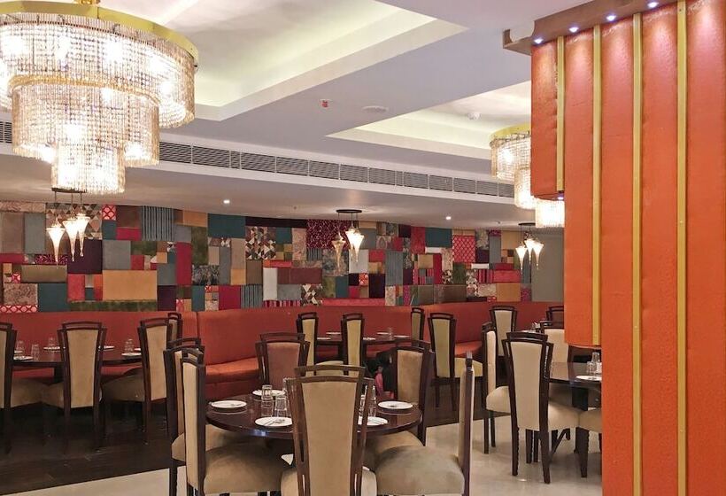 Отель The Royal Phular