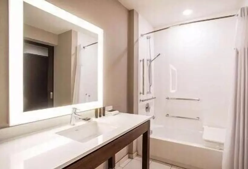 Hotelli Wingate By Wyndham Denver Airport