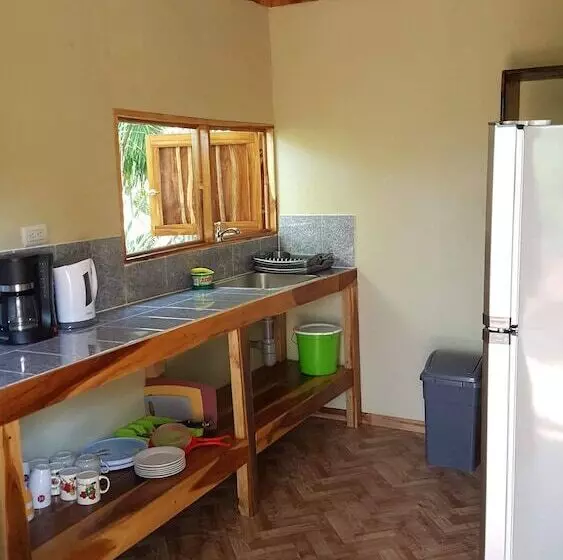 El Gecko Hotel & Tours