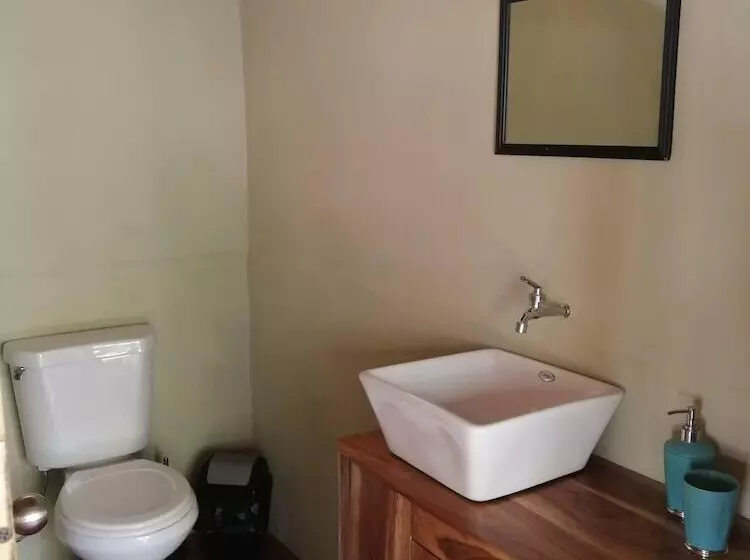 El Gecko Hotel & Tours