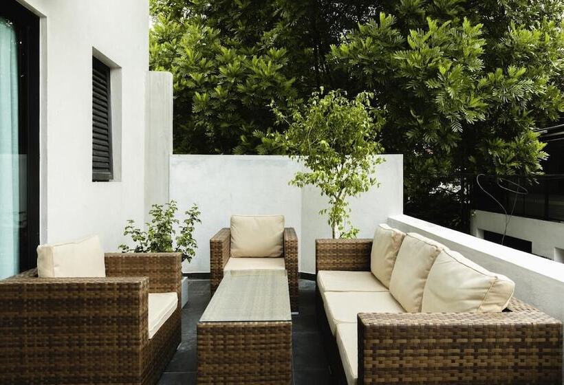 فندق Lavonca Boutique