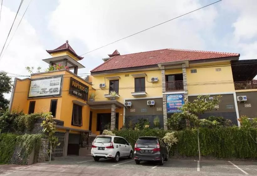 هتل Reddoorz Syariah Near Basuki Rahmat