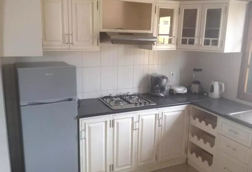 تختخواب و صبحانه Residencial Monte Cara