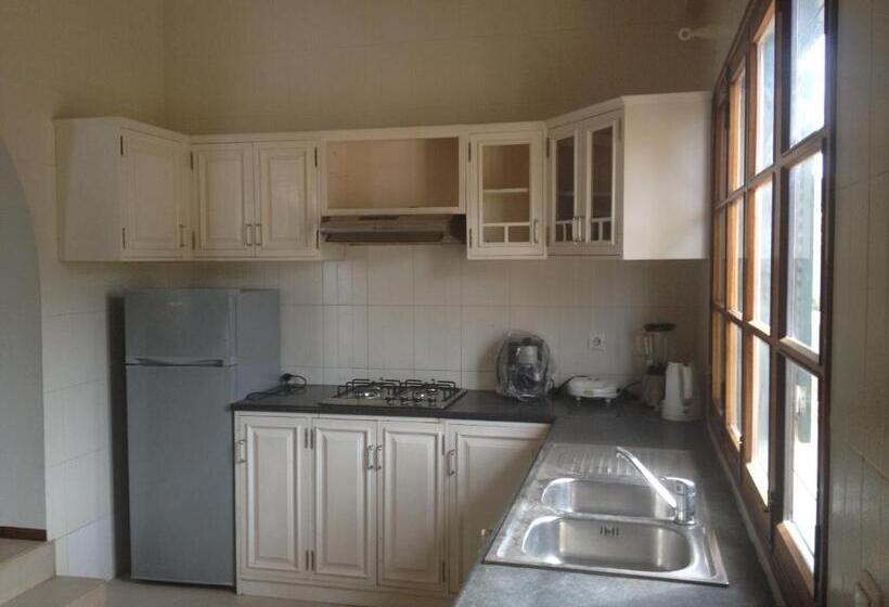 تختخواب و صبحانه Residencial Monte Cara