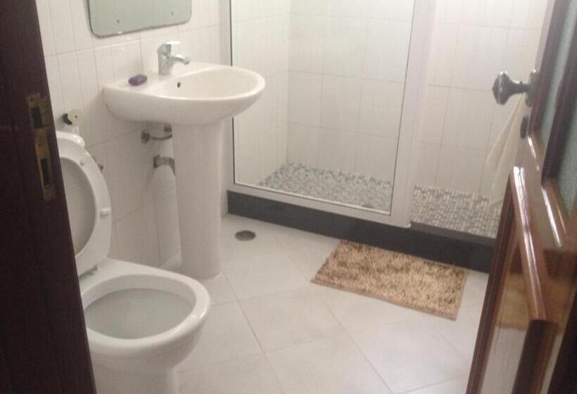 تختخواب و صبحانه Residencial Monte Cara