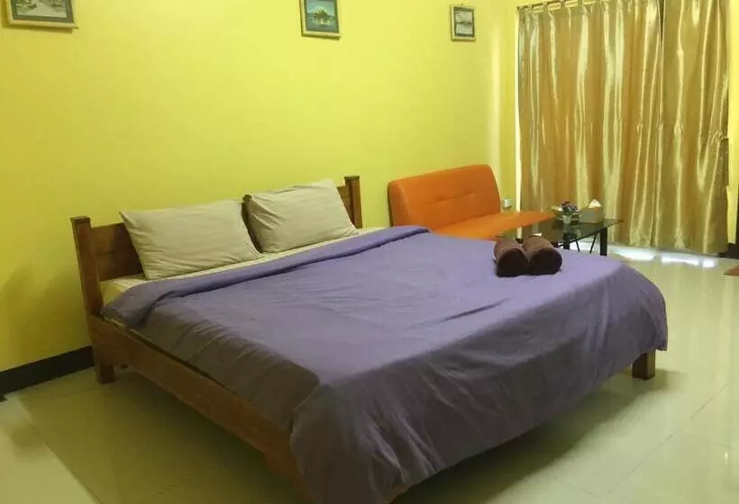 Hotelli Peamsuk Sweet Prachin Buri