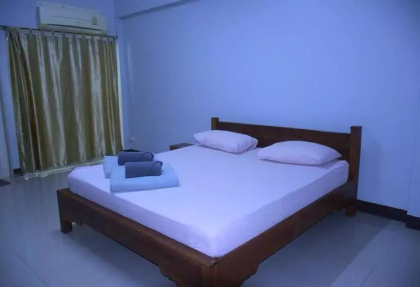 Hotelli Peamsuk Sweet Prachin Buri