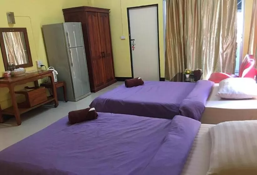 Hotelli Peamsuk Sweet Prachin Buri