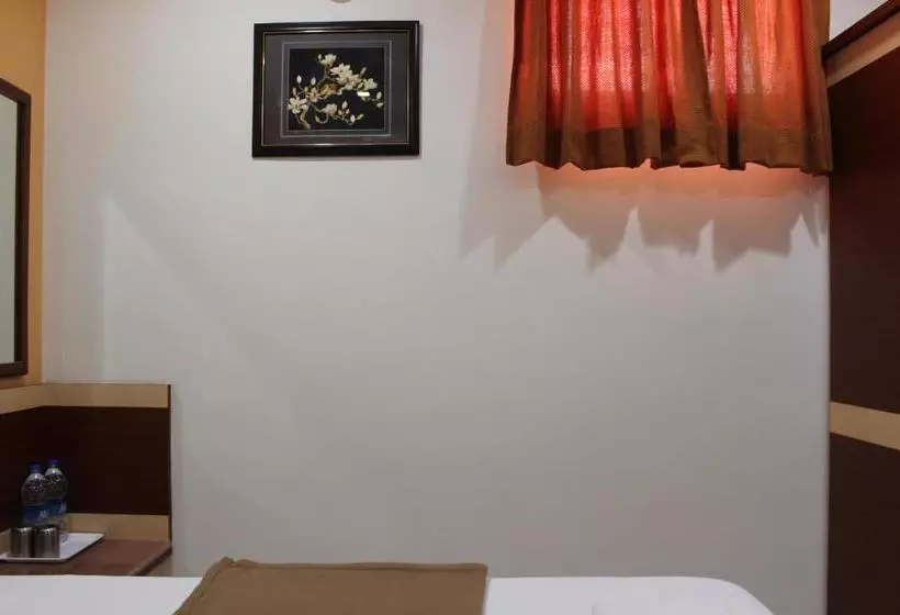 هتل Royal Residency