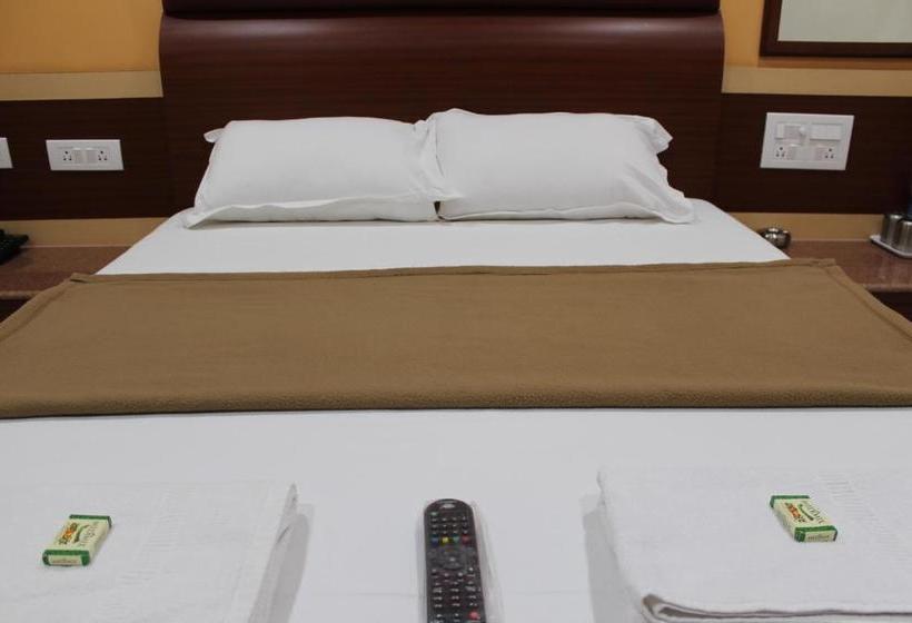 酒店 Royal Residency