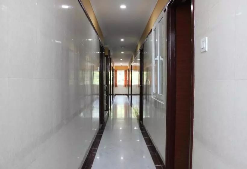 هتل Royal Residency
