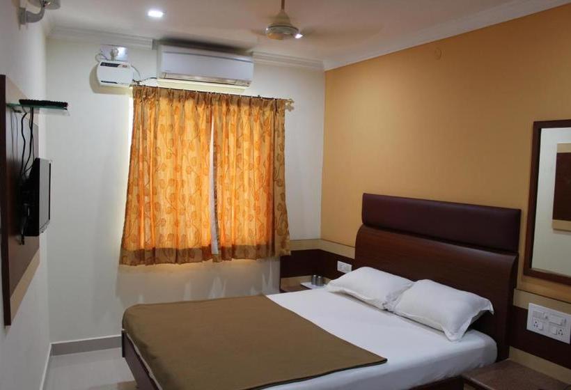 酒店 Royal Residency