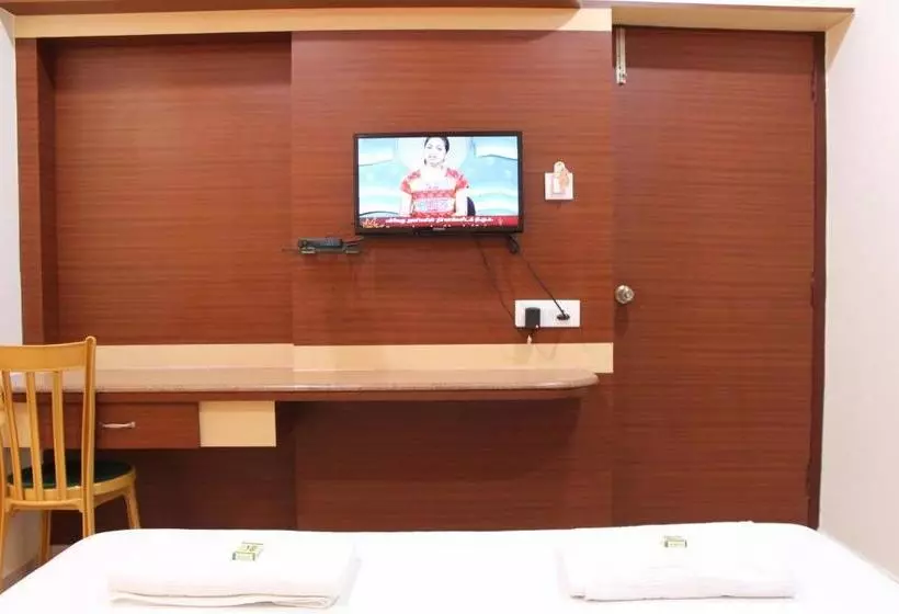 هتل Royal Residency