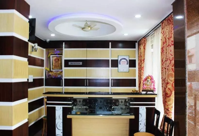 هتل Royal Residency