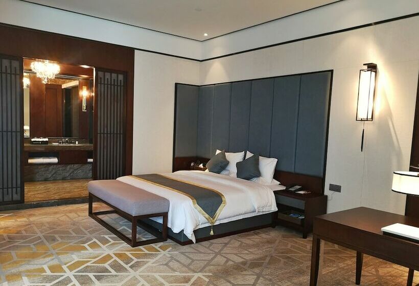 فندق Shatou Hairun