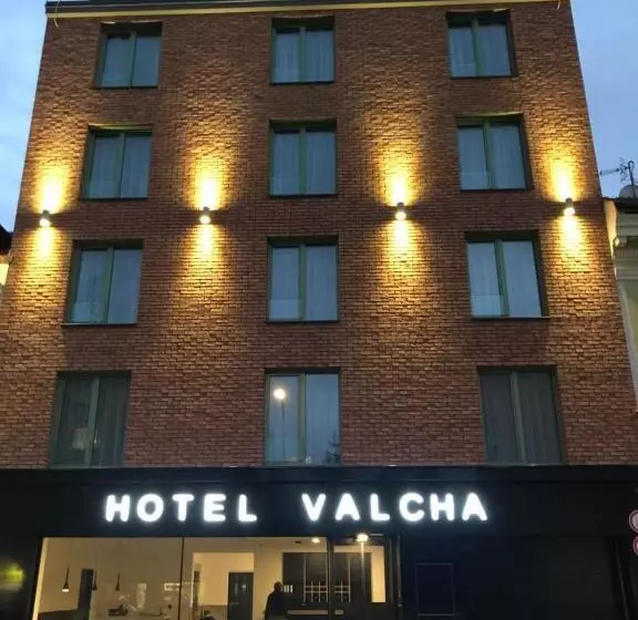 هتل Valcha