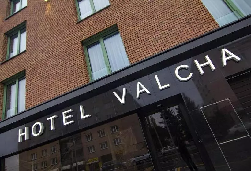 هتل Valcha