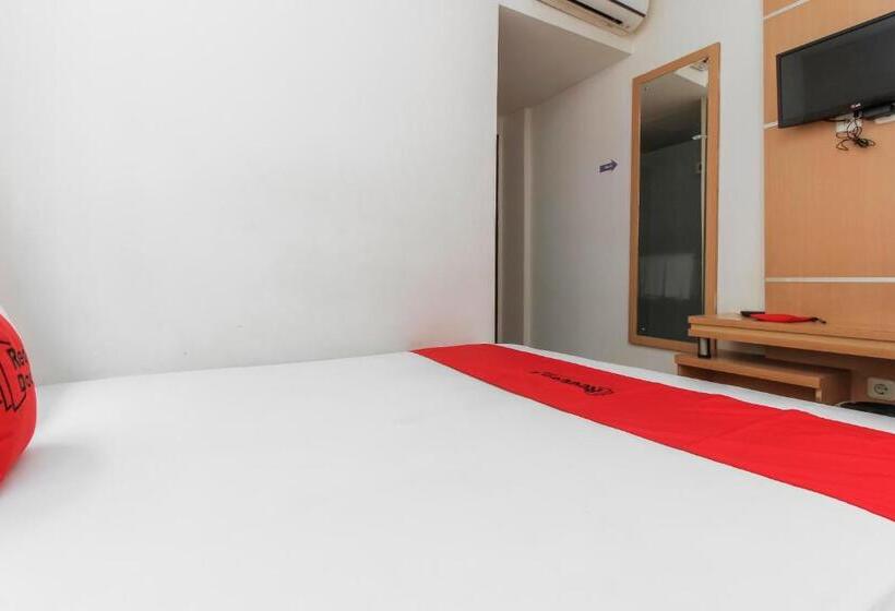 פנסיון Reddoorz Plus Near Galaxy Bekasi