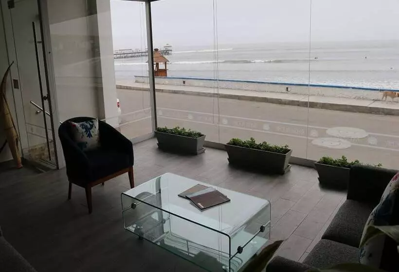 ホテル Riviera Muchik