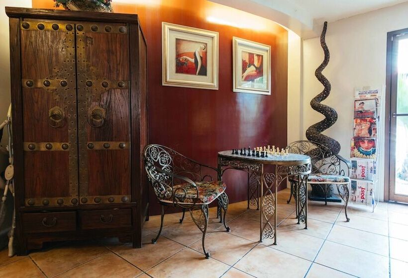 酒店 Reddoorz Plus Near Abreeza Mall Davao