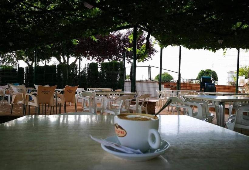 פנסיון Hostal Rte El Molino