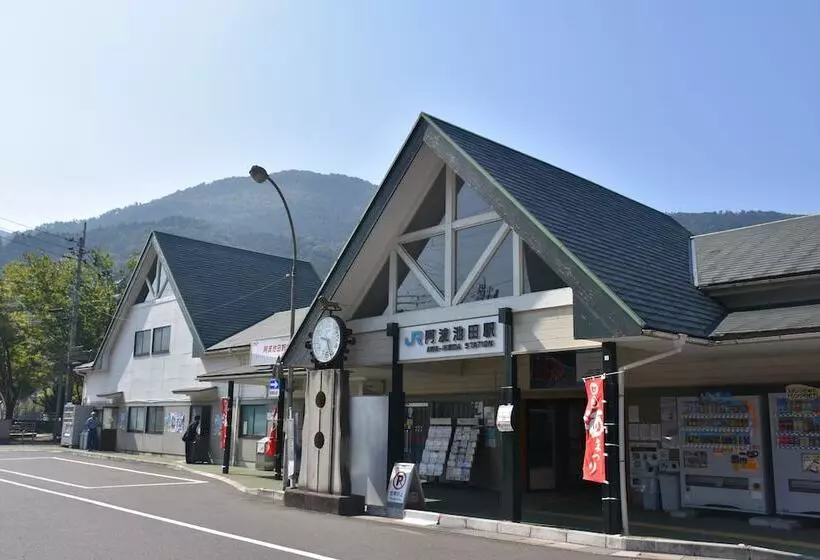 Retkeilymaja 4s Stay Awaikeda Ekimae