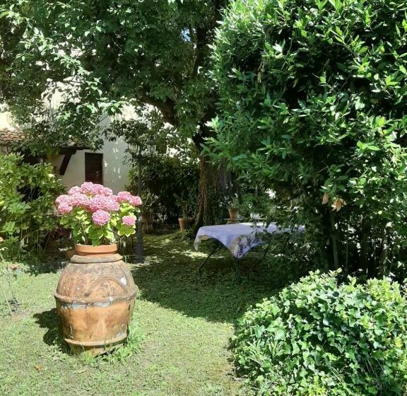 تختخواب و صبحانه Antica Fattoria La Verdina