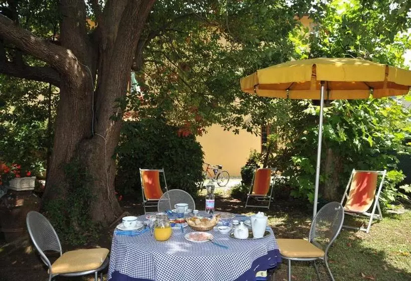 تختخواب و صبحانه Antica Fattoria La Verdina