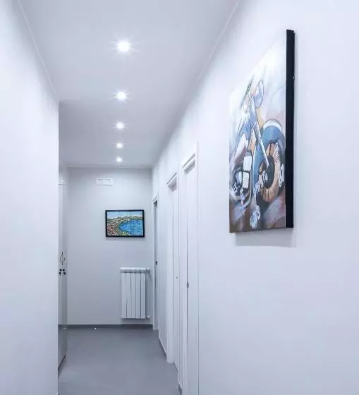 تختخواب و صبحانه Damè