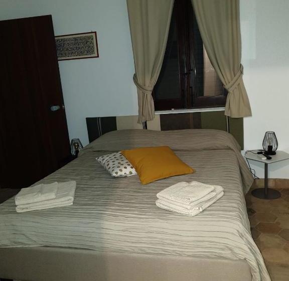 בית מלון כפרי Agriturismo Agliastro