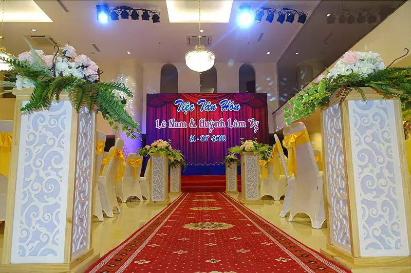 هتل Khách Sạn Sài Gòn Vĩnh Long