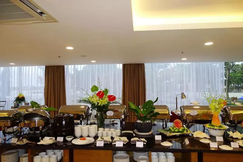 هتل Khách Sạn Sài Gòn Vĩnh Long