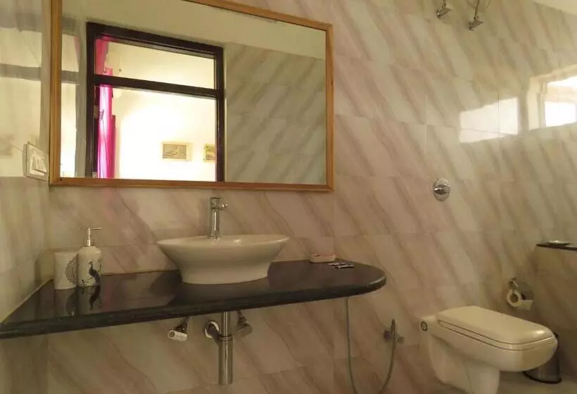 Majatalo Ibishouse Farm Stay