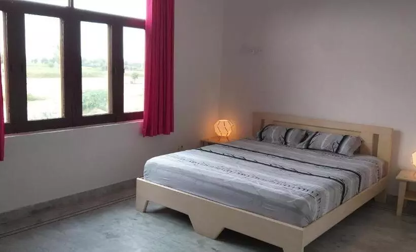 Majatalo Ibishouse Farm Stay