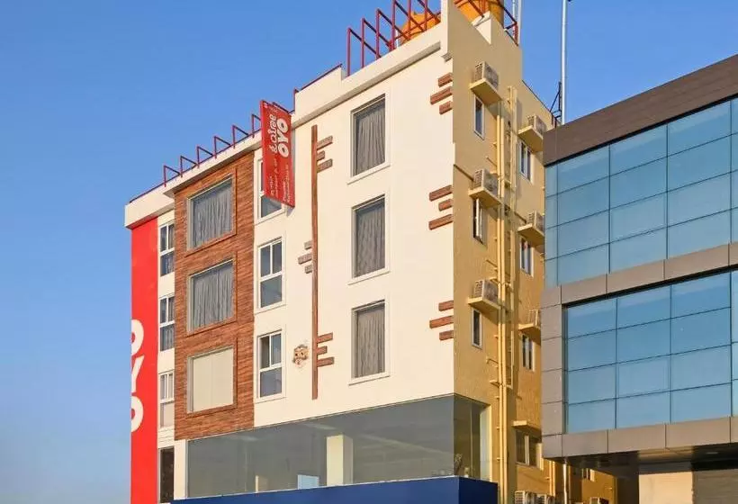 ホテル Rajkamal Stay Inn Airport Road