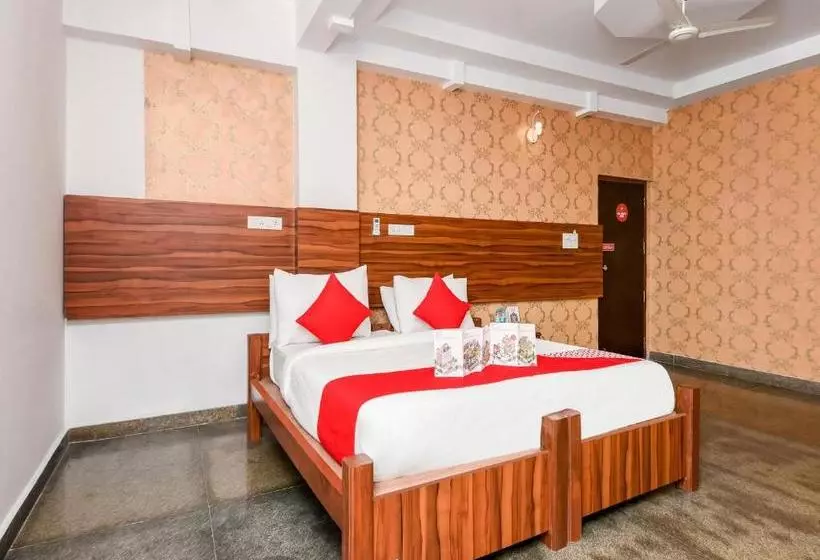 ホテル Rajkamal Stay Inn Airport Road