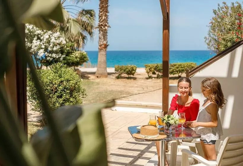 Hotelli Louis Althea Beach