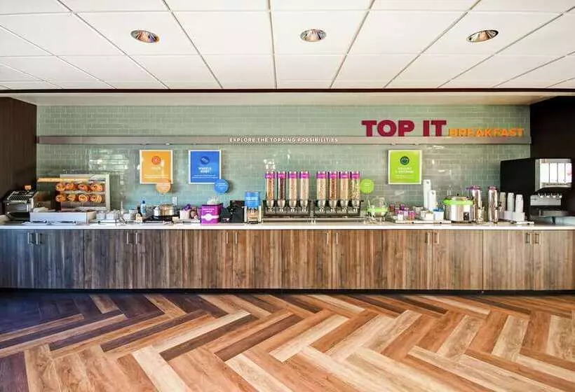 ホテル Tru By Hilton Louisville Airport