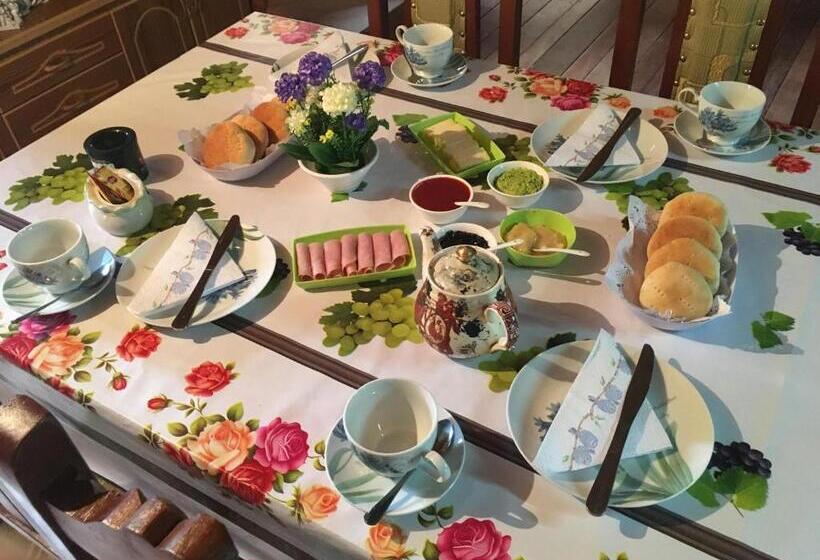 تختخواب و صبحانه Hospedaje Familiar Nicomacc