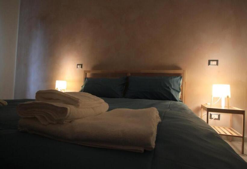 تختخواب و صبحانه Il Rifugio Degli Artisti