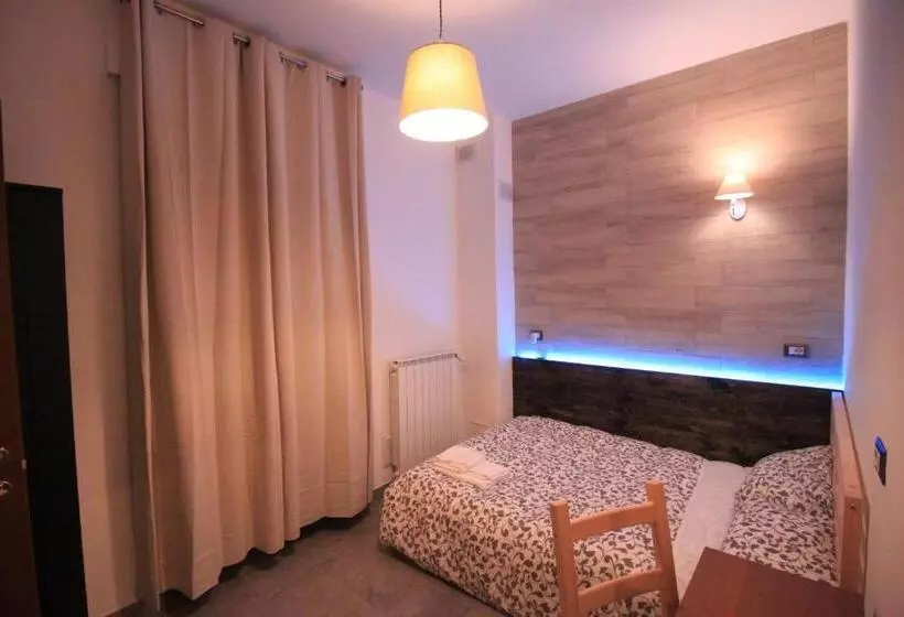 تختخواب و صبحانه Il Rifugio Degli Artisti