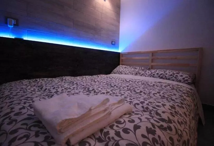 تختخواب و صبحانه Il Rifugio Degli Artisti